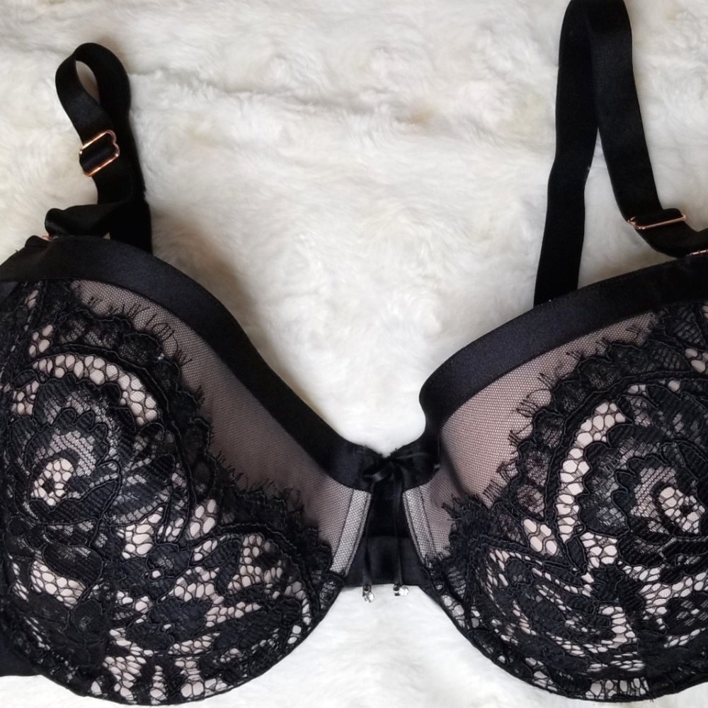 Black and Nude Lace Bra 38DDD
